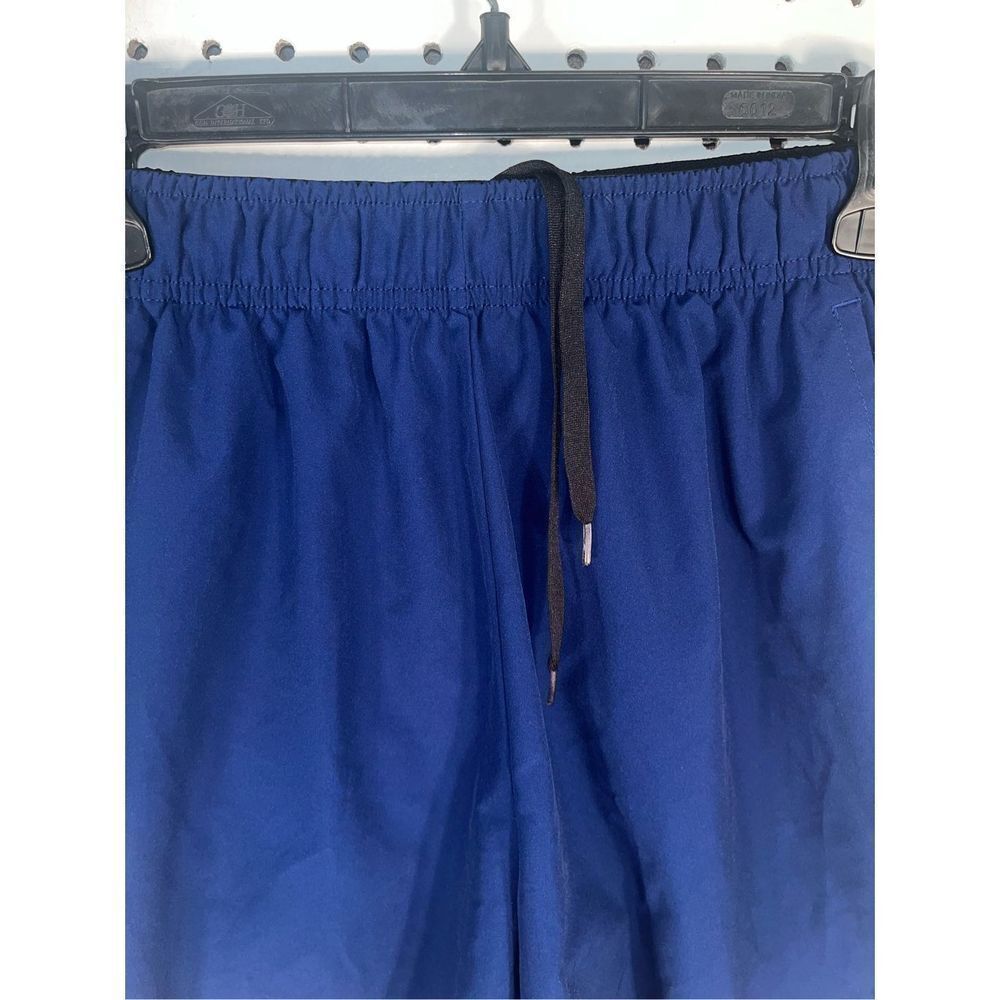 Nike shorts - Picture 4 of 5